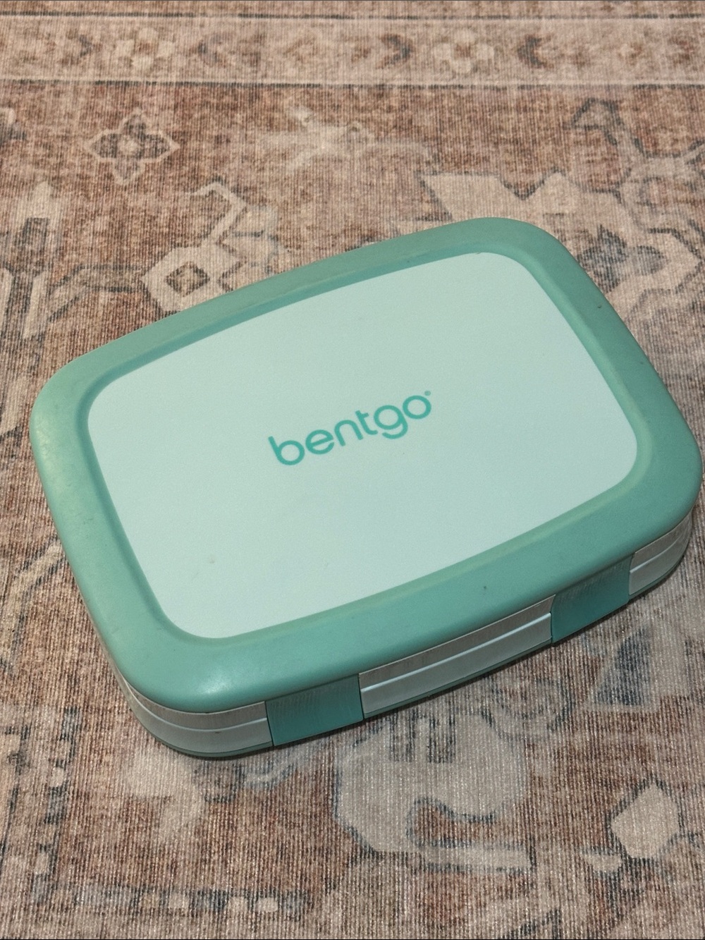 Bentgo Kids Mint Green Lunch Box - Leak-Resistant Bento Container
